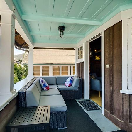 Charming Catalina Gem With Deck Walk To The Beach! 아발론 외부 사진