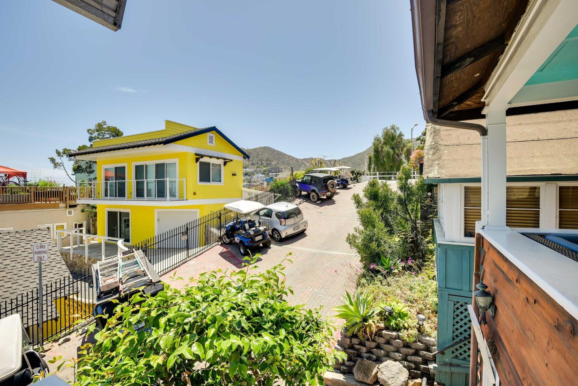 Charming Catalina Gem With Deck Walk To The Beach! 아발론 외부 사진