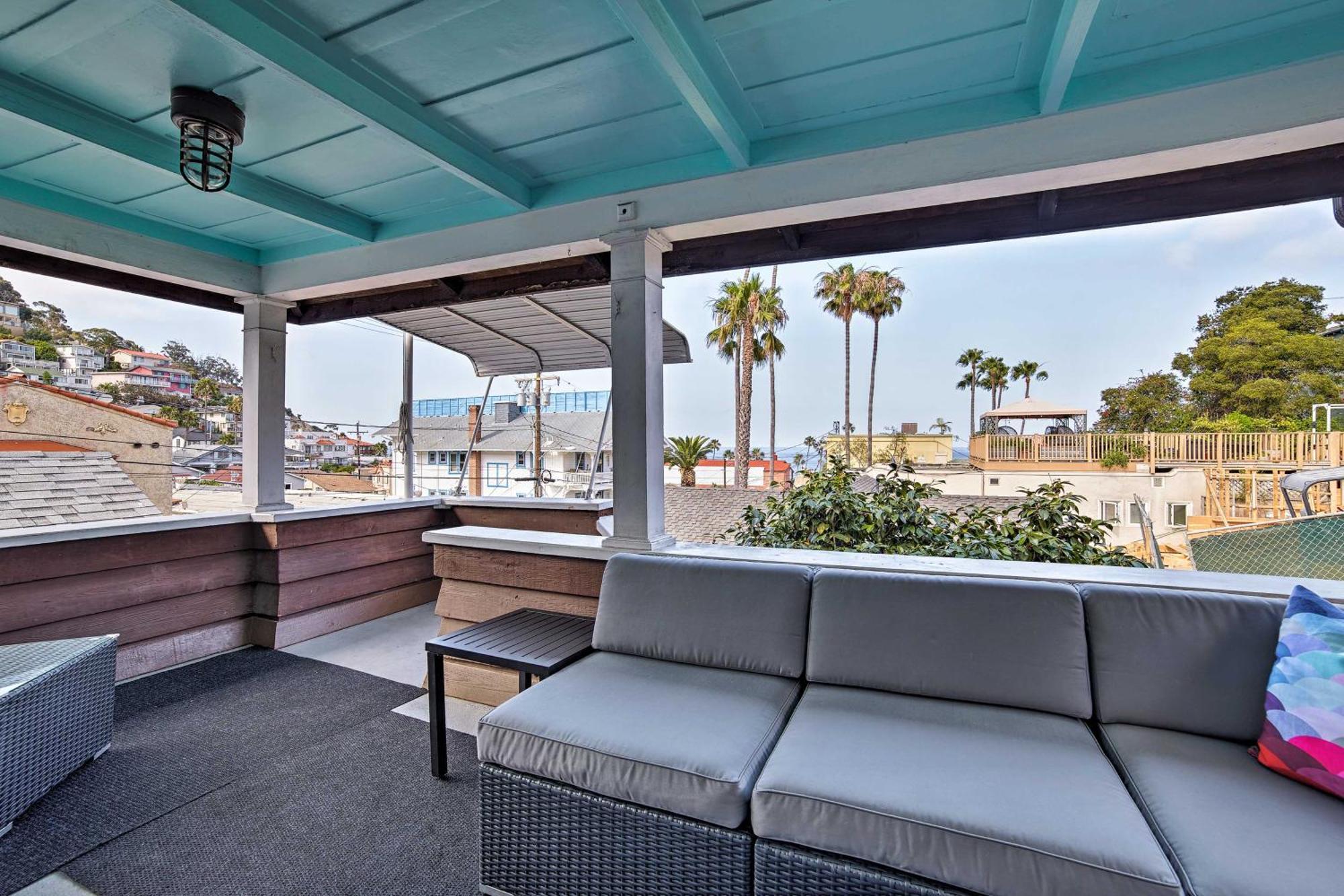 Charming Catalina Gem With Deck Walk To The Beach! 아발론 외부 사진